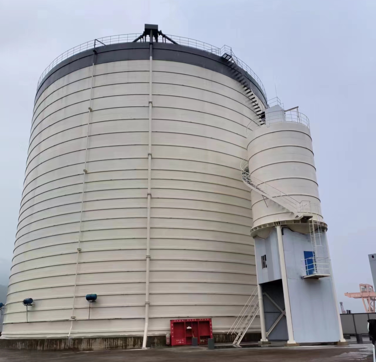 九寨沟10万吨水泥钢板库